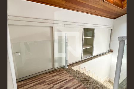Casa à venda com 350m², 3 quartos e 5 vagasSala de TV