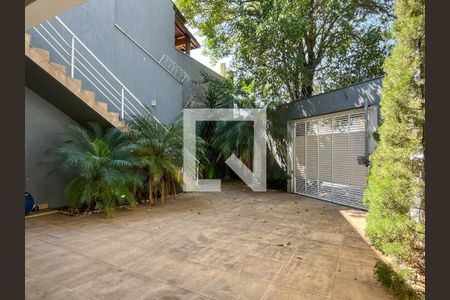 Casa à venda com 350m², 3 quartos e 5 vagasGaragem