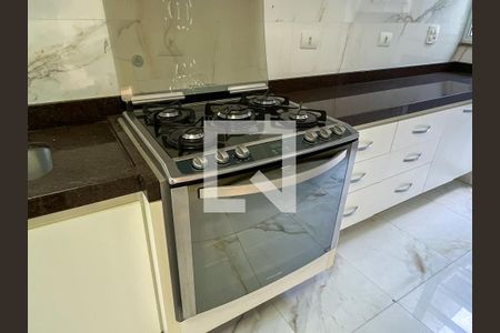 Casa à venda com 350m², 3 quartos e 5 vagasCozinha