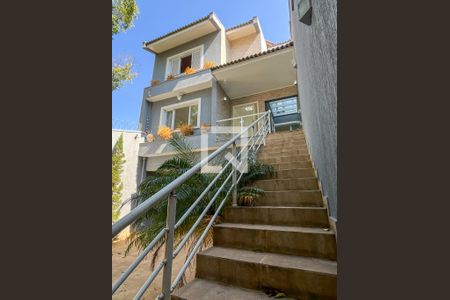 Casa à venda com 350m², 3 quartos e 5 vagasFachada interna