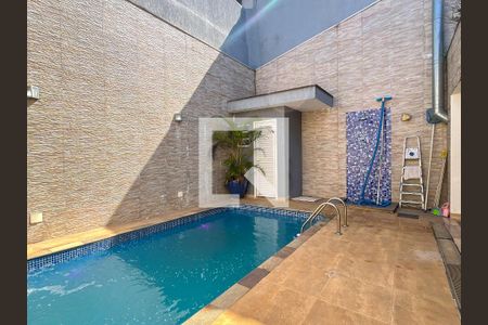 Casa à venda com 350m², 3 quartos e 5 vagasPiscina