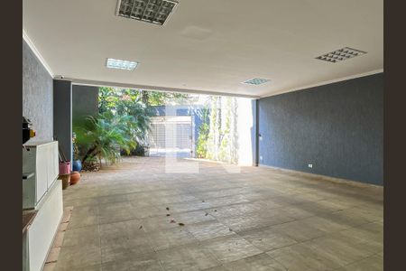 Casa à venda com 350m², 3 quartos e 5 vagasGaragem
