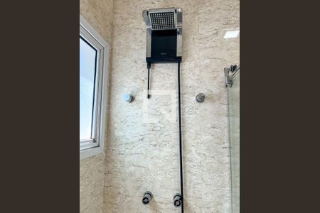Casa à venda com 350m², 3 quartos e 5 vagasBanheiro da Suíte 2