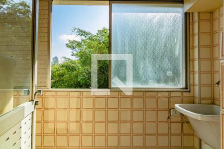 Apartamento para alugar com 120m², 3 quartos e 1 vagaÁrea de Serviço