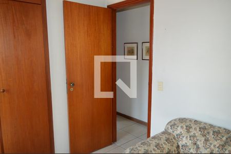 Apartamento à venda com 75m², 3 quartos e 2 vagasSuíte