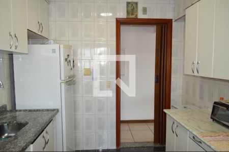 Apartamento à venda com 75m², 3 quartos e 2 vagasCozinha