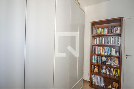 Apartamento à venda com 93m², 3 quartos e 2 vagasQuarto 2