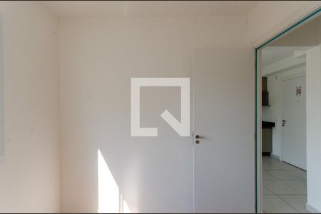 Quarto 1 de apartamento para alugar com 2 quartos, 1750m² em Piqueri, São Paulo