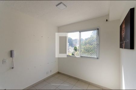 Sala de apartamento para alugar com 2 quartos, 1750m² em Piqueri, São Paulo