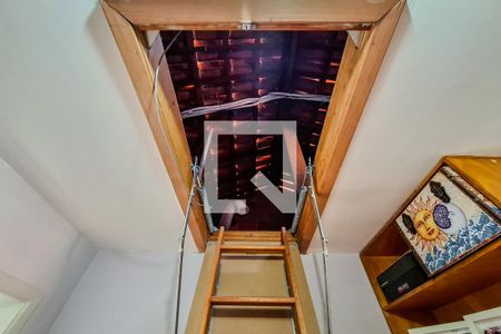 Casa de condomínio à venda com 98m², 3 quartos e 2 vagassotão