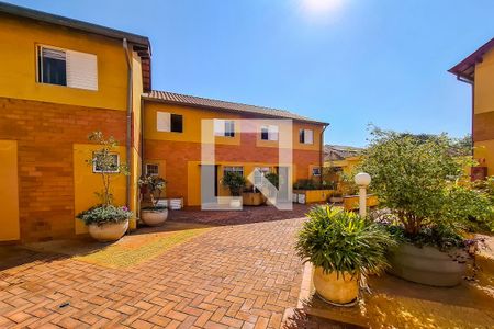 Casa de condomínio à venda com 98m², 3 quartos e 2 vagasFachada casa