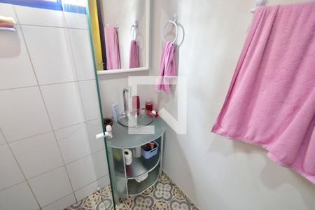 Casa à venda com 118m², 2 quartos e 1 vagaBanheiro