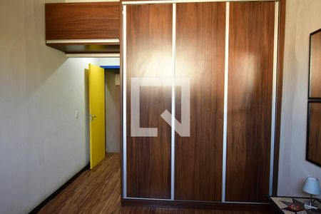 Casa à venda com 118m², 2 quartos e 1 vagaQuarto 1 - Suíte Armários