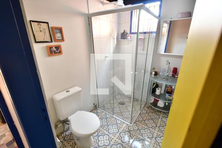 Casa à venda com 118m², 2 quartos e 1 vagaBanheiro