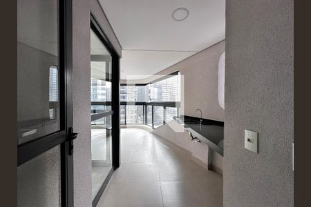 Apartamento à venda com 162m², 3 quartos e 3 vagasVaranda