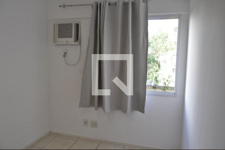 Quarto 1 de apartamento para alugar com 2 quartos, 63m² em Del Castilho, Rio de Janeiro