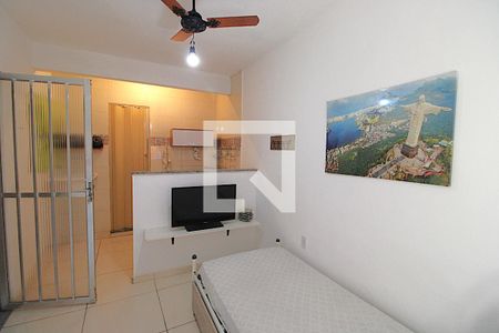 Sala/Quarto de kitnet/studio para alugar com 1 quarto, 30m² em Piedade, Rio de Janeiro