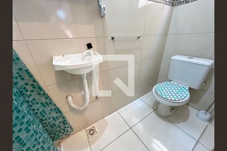 Banheiro de kitnet/studio para alugar com 1 quarto, 30m² em Piedade, Rio de Janeiro