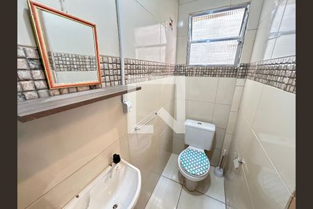 Banheiro de kitnet/studio para alugar com 1 quarto, 30m² em Piedade, Rio de Janeiro