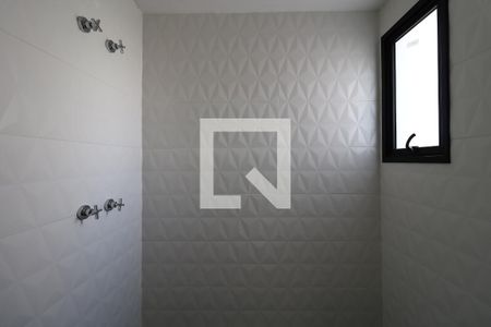 Apartamento à venda com 161m², 3 quartos e 3 vagasBanheiro da Suíte 2 - Box