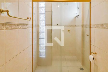 Casa à venda com 350m², 4 quartos e 3 vagasBanheiro Quarto 2 - Suite