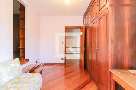 Casa à venda com 350m², 4 quartos e 3 vagasQuarto 2 - Suite