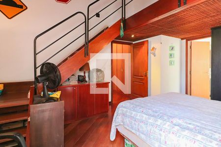 Casa à venda com 350m², 4 quartos e 3 vagasQuarto 3 - Suite