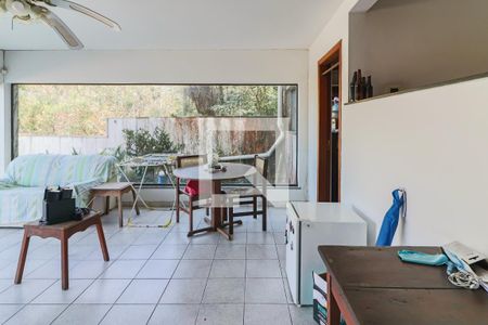 Casa à venda com 350m², 4 quartos e 3 vagasÁrea comum - Salão de festas