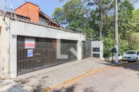 Casa à venda com 350m², 4 quartos e 3 vagasFachada