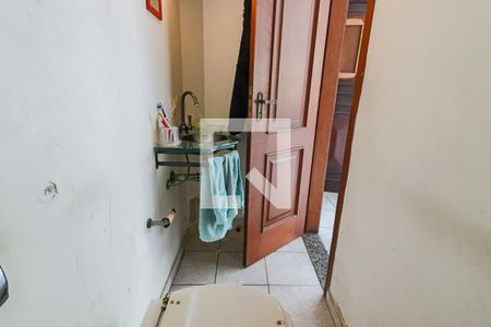 Casa à venda com 350m², 4 quartos e 3 vagasLavabo Salão de festas