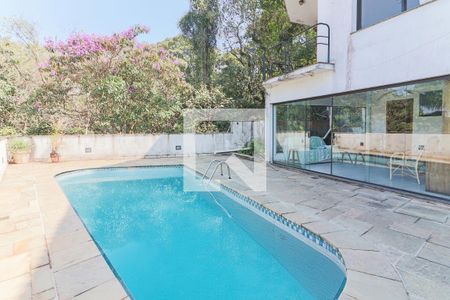 Casa à venda com 350m², 4 quartos e 3 vagasPiscina
