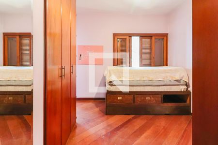 Casa à venda com 350m², 4 quartos e 3 vagasQuarto 2 - Suite