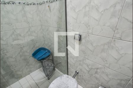 Casa à venda com 192m², 3 quartos e 3 vagasBanheiro 2