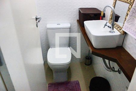 Lavabo de casa de condomínio para alugar com 2 quartos, 54m² em Água Chata, Guarulhos