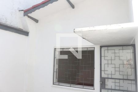 Casa à venda com 180m², 2 quartos e 2 vagasQuintal