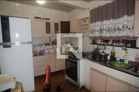 Casa à venda com 180m², 4 quartos e 2 vagasCozinha