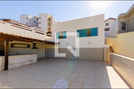 Casa à venda com 280m², 4 quartos e 4 vagasÁrea gourmet