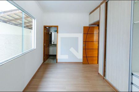 Casa à venda com 280m², 4 quartos e 4 vagasSuíte 1