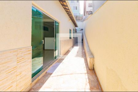 Casa à venda com 280m², 4 quartos e 4 vagasEntrada