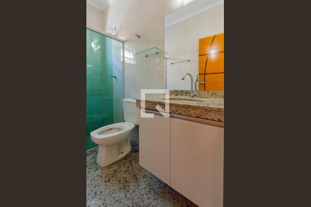 Casa à venda com 280m², 4 quartos e 4 vagasBanheiro