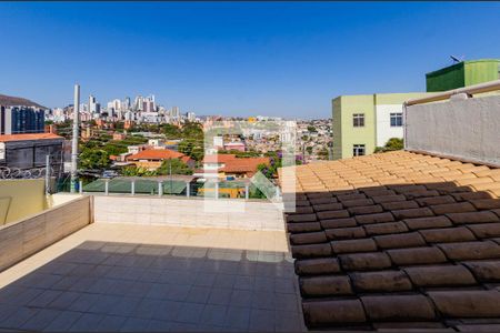 Casa à venda com 280m², 4 quartos e 4 vagasVista