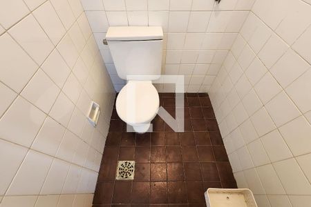 Apartamento à venda com 180m², 2 quartos e 2 vagasBanheiro de serviço