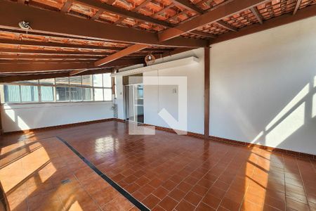 Apartamento à venda com 180m², 2 quartos e 2 vagasÁrea Externa