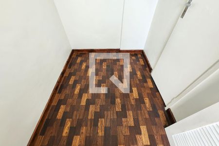 Apartamento à venda com 180m², 2 quartos e 2 vagasQuarto de Serviço