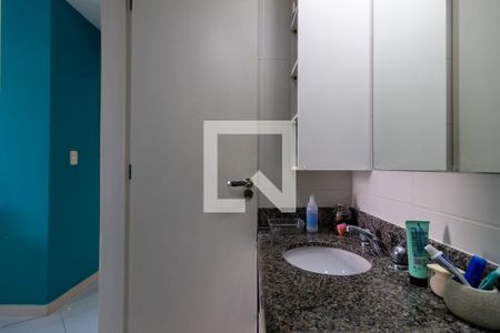 Apartamento à venda com 61m², 2 quartos e 1 vaga Apartamento à venda com 61m², 2 quartos e 1 vagaBanheiro Suite
