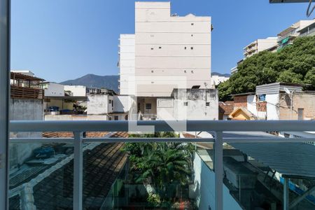 Apartamento à venda com 61m², 2 quartos e 1 vaga Apartamento à venda com 61m², 2 quartos e 1 vagaSala Varanda