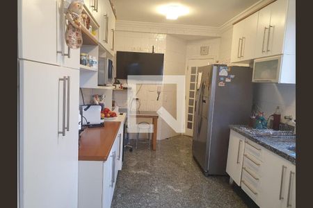 Apartamento à venda com 165m², 3 quartos e 4 vagasFoto 09