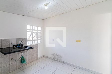 Cozinha de casa para alugar com 1 quarto, 25m² em Jardim Dracena, São Paulo