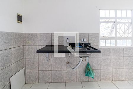 Cozinha de casa para alugar com 1 quarto, 25m² em Jardim Dracena, São Paulo