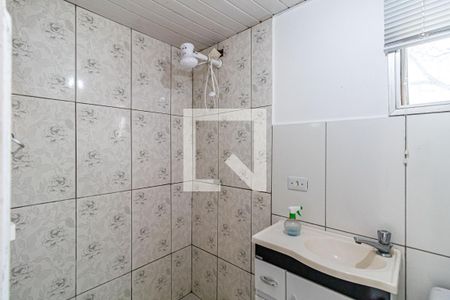 Banheiro de casa para alugar com 1 quarto, 25m² em Jardim Dracena, São Paulo